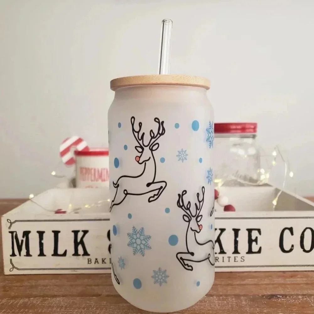 Glass cup with reindeer and snowflakes includes lid and glass straw,‎ 18oz cup